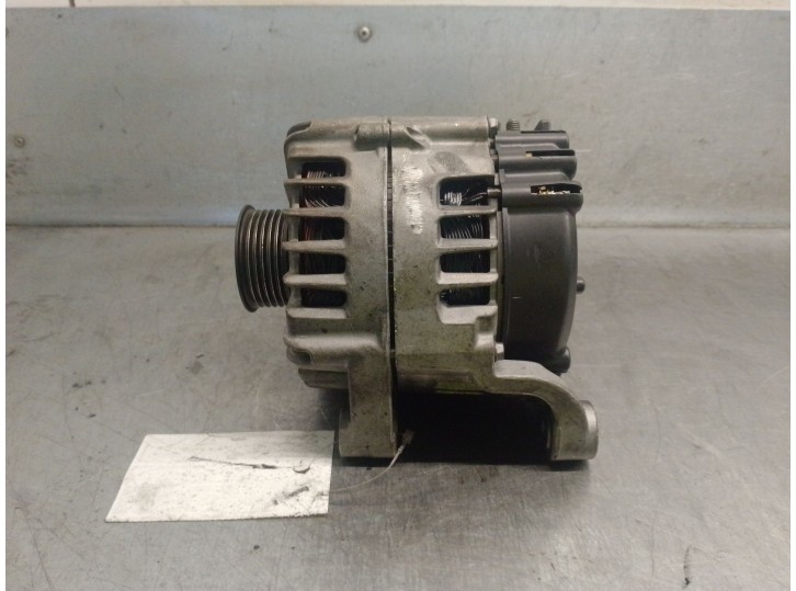 Recambio de alternador para bmw 3 (e90) 320 d referencia OEM IAM 12317802261 12317802261 0986082200