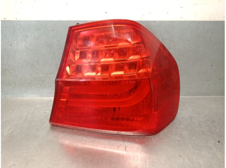 Replacement right rear light for BMW 3 (E90) 320 D OEM IAM reference 7289426 63217289426