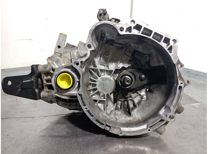 Recambio de caja cambios para hyundai accent ii (lc) 1.3 referencia OEM IAM HY2073 4300022753D 284854