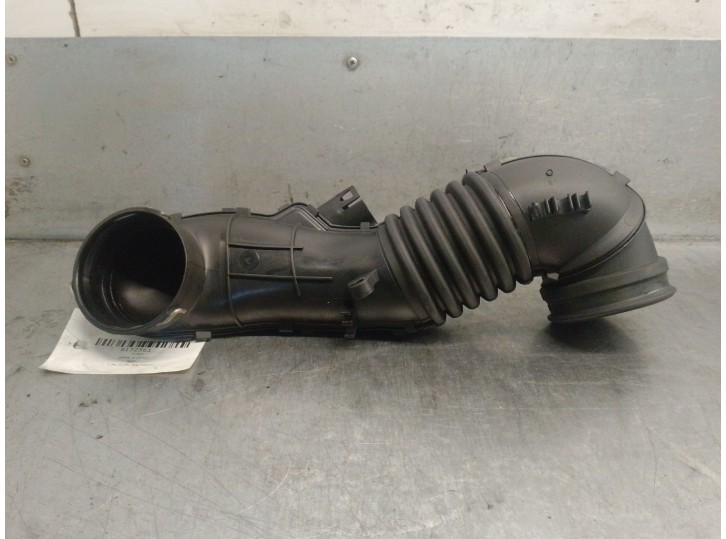 Replacement hose for bmw 3 (e90) 320 d OEM IAM reference 13717804846 13717804846