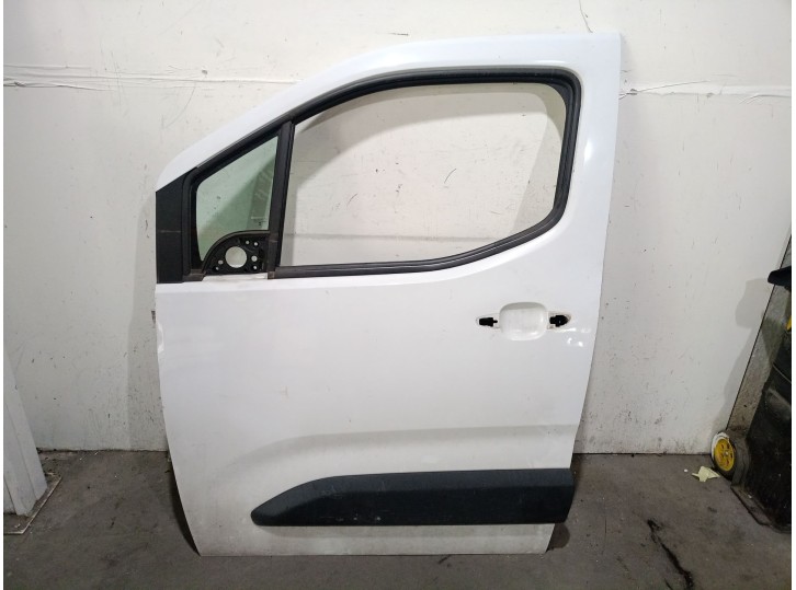 Replacement front left door for Fiat Doblo Van/MPV (510_, 511_) BlueHDi 100 OEM IAM reference 9856199