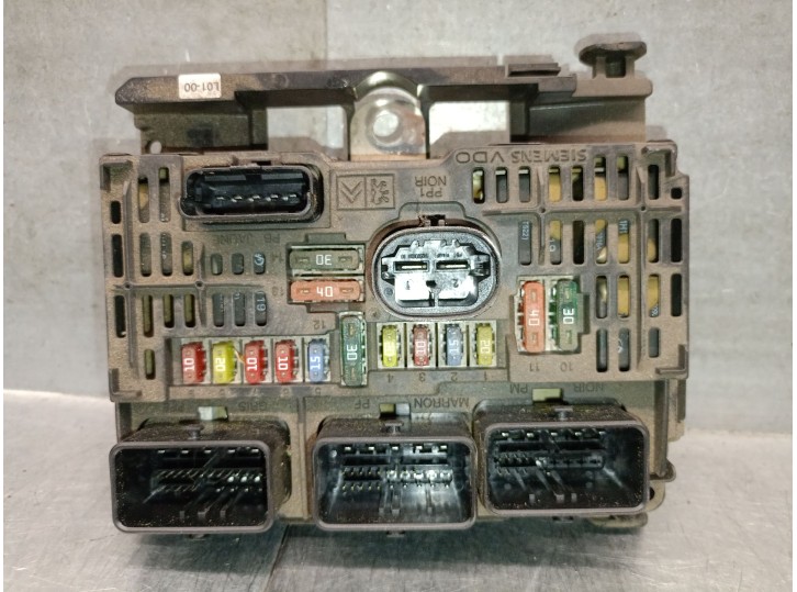 Replacement relay / fuse box for peugeot 407 (6d_) 2.0 16v (6drfjc, 6drfje, 6drfjf) OEM IAM reference 9656593780 96565937