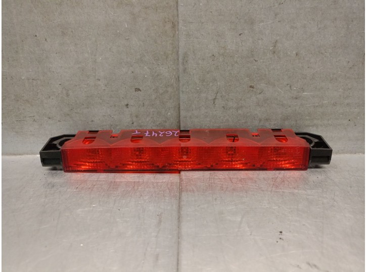 Replacement centre brake light for Peugeot 407 (6D_) 2.0 16V (6DRFJC, 6DRFJE, 6DRFJF) OEM IAM reference 9649056480 6351S9