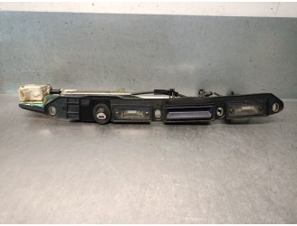Replacement tailgate exterior handle for Volkswagen Passat B5.5 (3B3) 1.9 TDI OEM IAM reference 3B5827297 3B5827297 