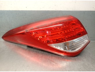 REAR LEFT TAIL LIGHT 924013Z3 924013Z300 