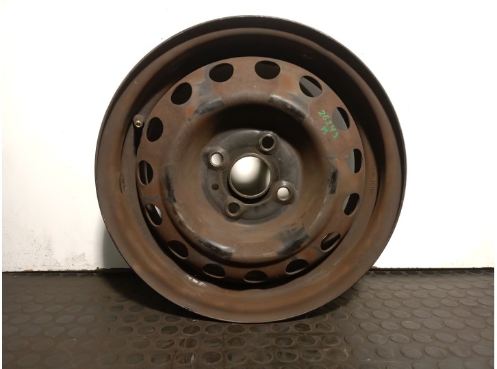 Recambio de llanta para kia rio ii (jb) 1.4 16v referencia OEM IAM 529101G100 R1451/2JX14CH46 