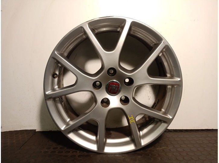 Recambio de llanta para fiat freemont (345_) 2.0 jtd referencia OEM IAM 1RU20TRMAB R19X7.0J+40 