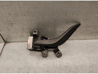 FRONT LEFT INTERIOR DOOR HANDLE 826131K000 826101K000EQ 