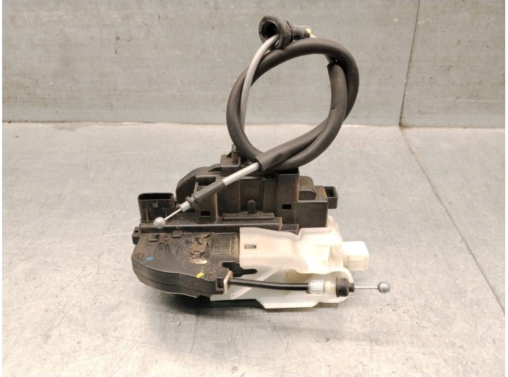 Replacement front left door lock for Kia Pro Cee'd (ED) 1.6 CRDi 115 OEM IAM reference 813101H300 813101H300