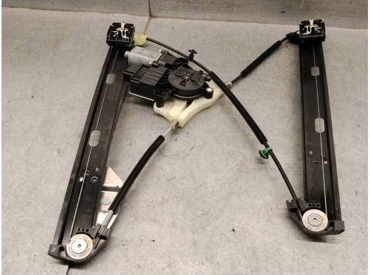 Replacement front left window regulator for Seat Arona (KJ7, KJP) 1.0 TSI OEM IAM reference 6F9837461D 6F9837461E 