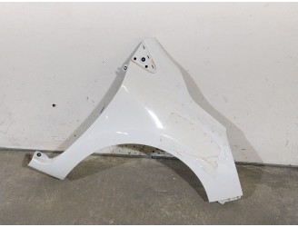 RIGHT FRONT FENDER 631009436R 631014089R 