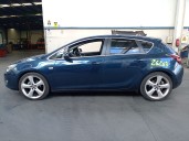 opel astra j (p10) del año 2010