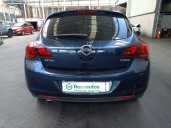 opel astra j (p10) del año 2010