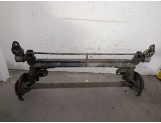 Second-hand rear axle for Volkswagen Passat B5.5 (3B3) 1.9 TDI OEM IAM reference 8E0500051T 8E0500051T