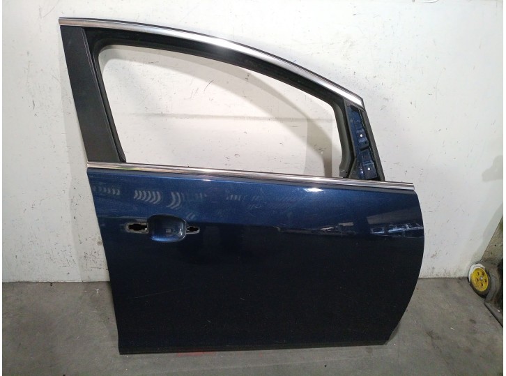 Replacement right front door for Opel Astra J (P10) 1.6 (68) OEM IAM reference 124080 124080 