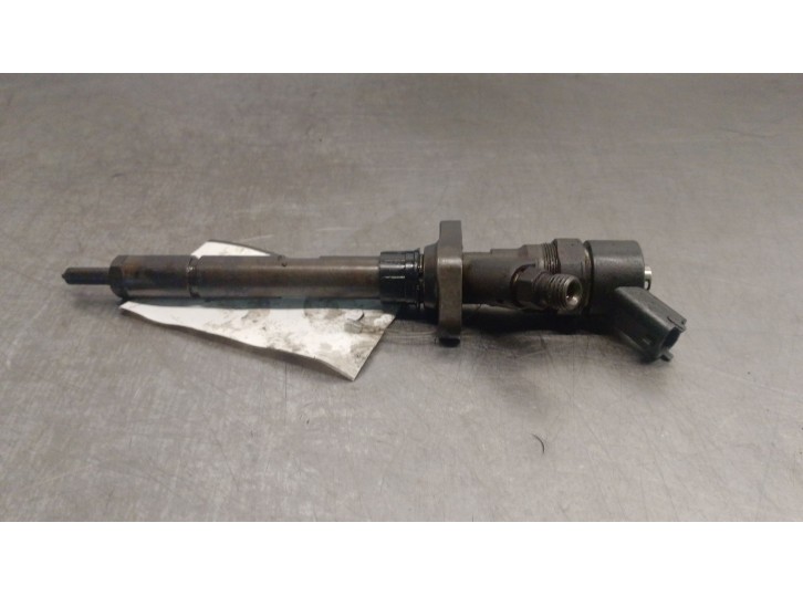 Recambio de inyector para peugeot 607 (9d, 9u) 2.2 hdi referencia OEM IAM 9637277980 0445110036