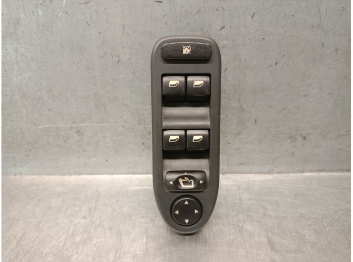 Second-hand left front window switch for citroën c5 ii (rc_) 1.6 hdi (rc8hzb) OEM IAM reference 6554HT 6554HT