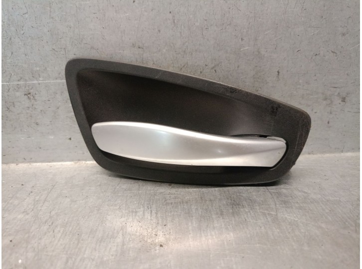 Replacement right front interior handle for BMW 1 (E81) 118 i OEM IAM reference 696210201 51416978138