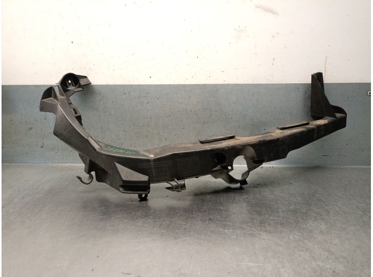 Replacement right headlight bracket for BMW 3 (E90) 320 d OEM IAM reference 51647138402