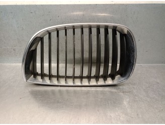 Recambio de rejilla delantera para bmw 1 (e81) 118 i referencia OEM IAM 511371286139 51110432377 
