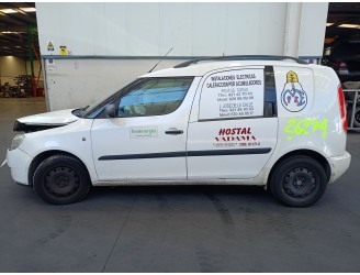skoda roomster praktik (5j) del año 2009