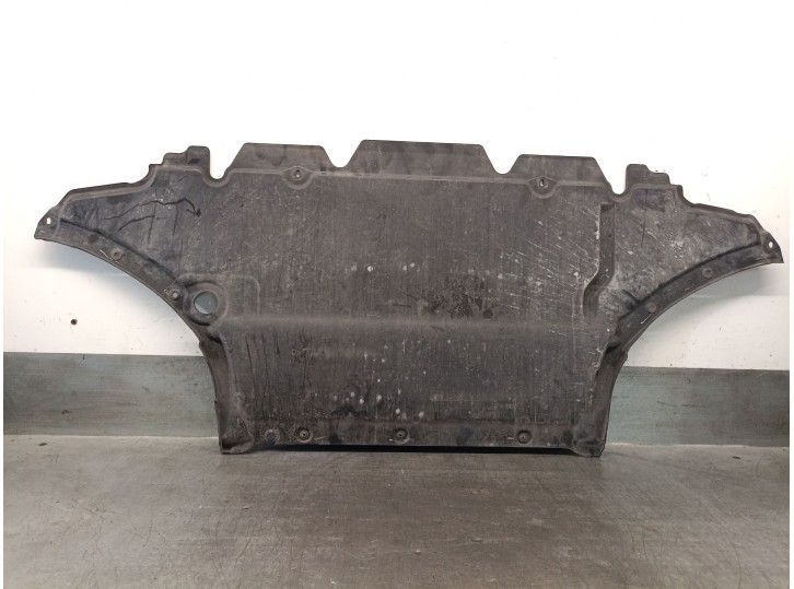 Second-hand engine undertray for Audi A5 (8T3) 2.0 TFSI OEM IAM reference 8K0863821S 8F0863821B