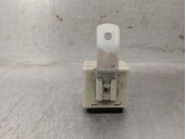Replacement relay for Hyundai Accent II (LC) 1.5 CRDi OEM IAM reference 9542025000