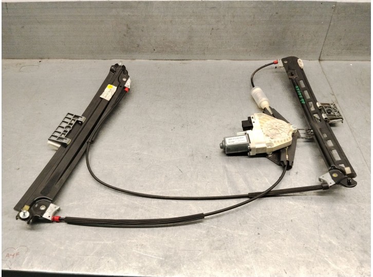 Replacement front right window regulator for Audi A5 (8T3) 2.0 TFSI OEM IAM reference 8T0837462B 8T0898462A 