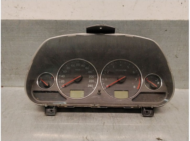 Recambio de cuadro instrumentos para volvo v40 station wagon (645) 1.8 referencia OEM IAM 30662280 8603135 