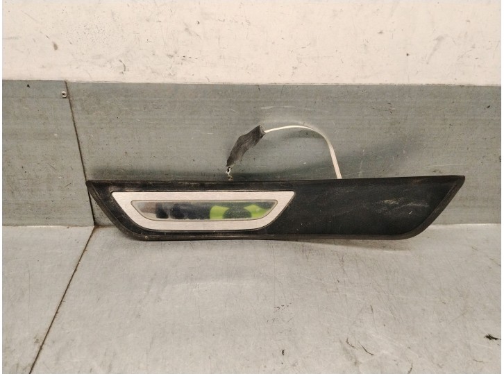Recambio de embellecedor para bmw 6 gran coupe (f06) 640 d referencia OEM IAM 7277249 51477277249 