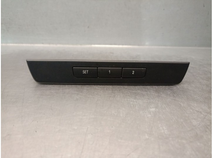 Recambio de mando multifuncion para bmw 5 (f10) 520 d referencia OEM IAM 9361237 9361237 28444783