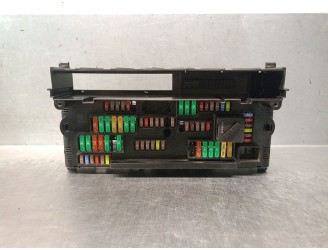 Replacement relay / fuse box for BMW 5 (F10) 520 d OEM IAM reference 925281503 