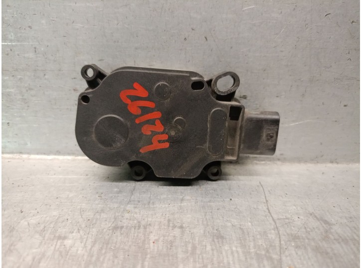 Recambio de motor apertura trampillas climatizador para bmw 5 (f10) 520 d referencia OEM IAM 6466R151 