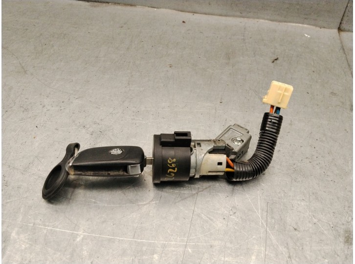 Recambio de conmutador de arranque para peugeot 107 (pm_, pn_) 1.0 referencia OEM IAM 4162FK 4162FK 