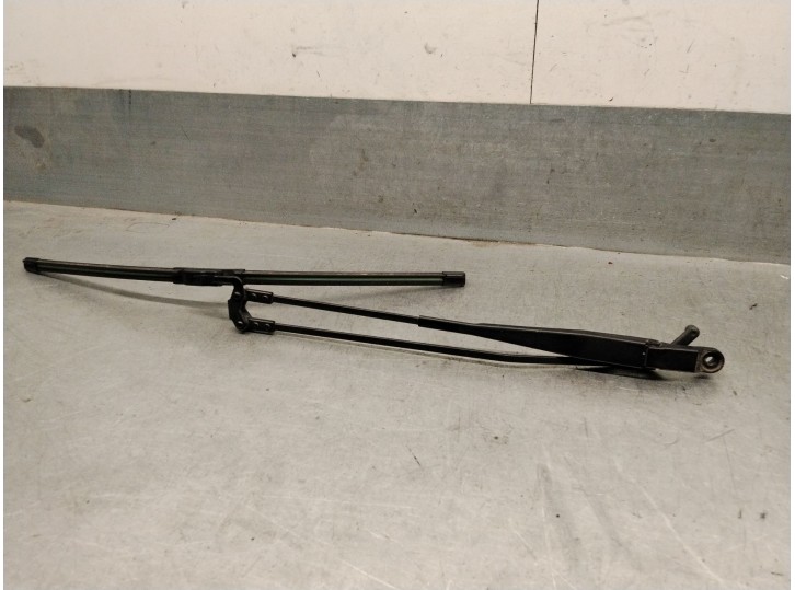 Replacement front right wiper arm for Peugeot 107 (pm_, pn_) 1.0 OEM IAM reference 6405V2 6405V2 
