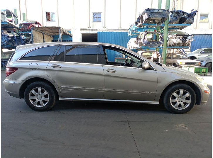 mercedes-benz r class (w251, v251) from year 2009