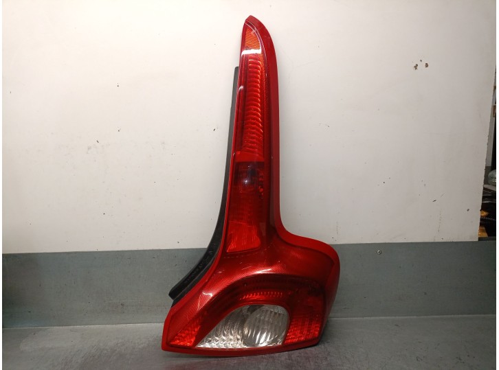 Replacement rear right tail light for Volvo C30 (533) D2 OEM IAM reference 31213918 31213918