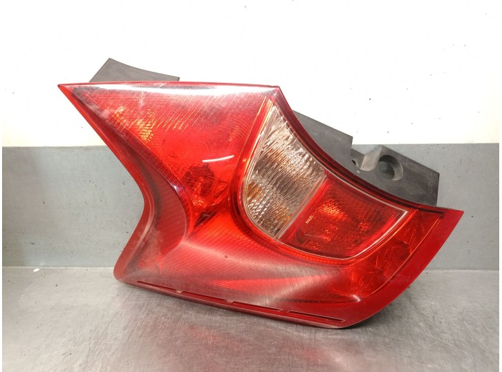 Replacement rear left tail light for Nissan Note (E12) 1.5 dCi OEM IAM reference 265553VV0A 265553VV0A 