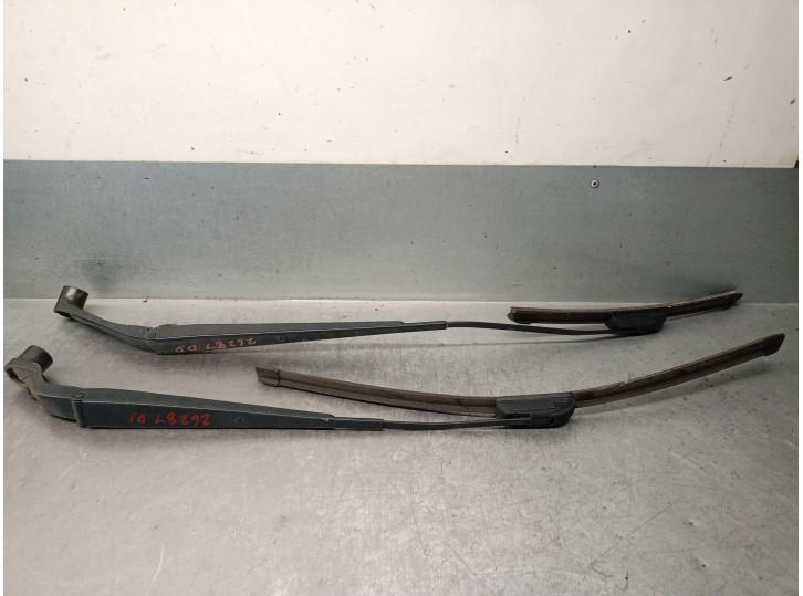 Recambio de brazo limpia delantero derecho para nissan note (e12) 1.5 dci referencia OEM IAM 288813VF0A 288813VF0A 