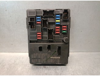 Replacement relay / fuse box for Nissan Note (E12) 1.5 dCi OEM IAM reference 284B71HZ2A