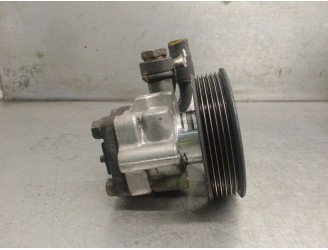 Replacement power steering pump for Hyundai Accent II (LC) 1.5 CRDi OEM IAM reference 710025300 5711025300 