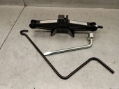 Replacement jack for mazda 323 f vi hatchback (bj) 1.6 (bj10m) OEM IAM reference B25D37790 B25D37790