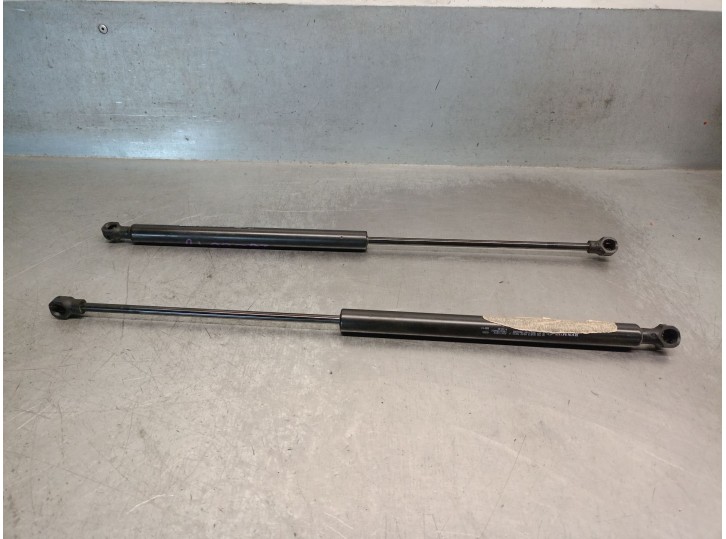 Replacement boot / tailgate struts for Renault Twingo III (BCM_, BCA_) 0.9 TCE 90 OEM IAM reference 904511881R