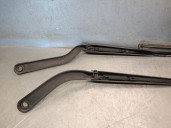 Replacement front right wiper arm for Renault Twingo III (BCM_, BCA_) 0.9 TCE 90 OEM IAM reference 288866123R