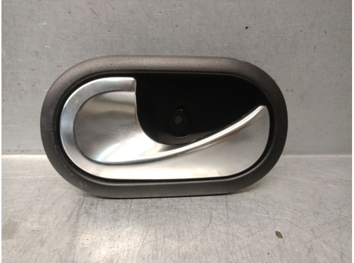 Replacement front left interior door handle for Renault Twingo III (BCM_, BCA_) 0.9 TCE 90 OEM IAM reference 210305GH