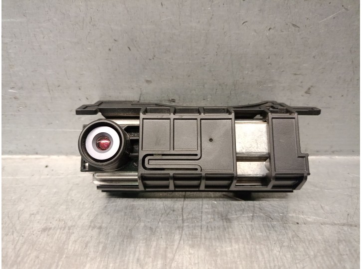 Replacement electronic module for Renault Twingo III (BCM_, BCA_) 0.9 TCe 90 OEM IAM reference 284623517R 306516