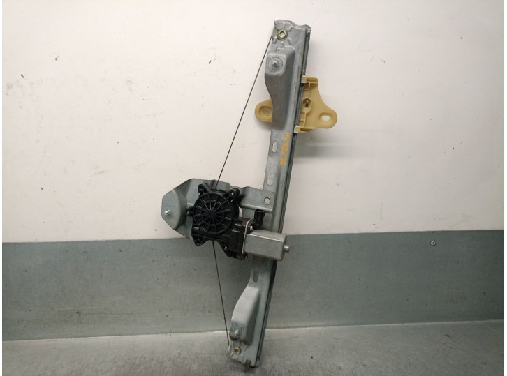 Replacement front left window regulator for Renault Twingo III (BCM_, BCA_) 0.9 TCe 90 OEM IAM reference 807215092R
