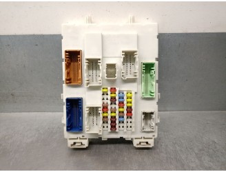 CAJA RELES / FUSIBLES F1ET14A073BC 