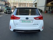 toyota auris (_e18_) del año 2014