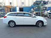 toyota auris (_e18_) del año 2014